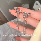 Aros Colgantes Moño con Cadenas y Circonitas Plateadas A1239