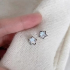 Aros Pasantes Pequeños Estrella Iridiscente Plateados A1686