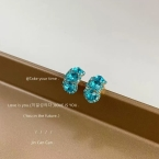 Aros Media Argolla con Cristales Facetados Azul Turquesa A2795