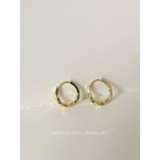 Aros Argollas Huggies Torsionadas con Cierre Click A554