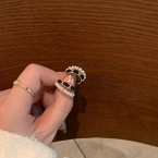 Aros Argollas Cinta Trenzada Negra y Dorada con Mini Perlas E5638