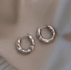 Aros Argollas Huggies Texturadas Martilladas E5787