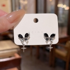 Aros Pasantes Mariposa Negra Y2K con Estrella Colgante E5995