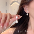 Aros Pasantes con Doble Perla y Gota Colgante E6521