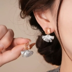 Aros Colgantes Abanico Plisado y Cristal Champaña E6856