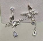 Aros Colgantes Asimétricos Mariposa Gótica E6882