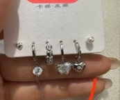 Set de Aros y Argollitas Corazón con Cristales y Perla E7082
