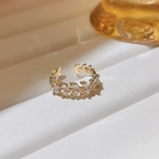 Anillo Ajustable Hojas de Laurel con Circonitas Dorado J469