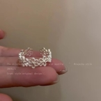 Anillo Regulable Flores Caladas Estilo Encaje Plateado J926