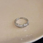 Anillo Regulable Ondulado con Textura Escarchada Plateado J961