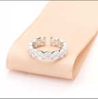 Anillo Ancho Calado con Circones Marquesa Plateado J984